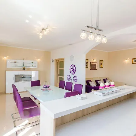 Luxurious In Gruda With Pool * Nartice