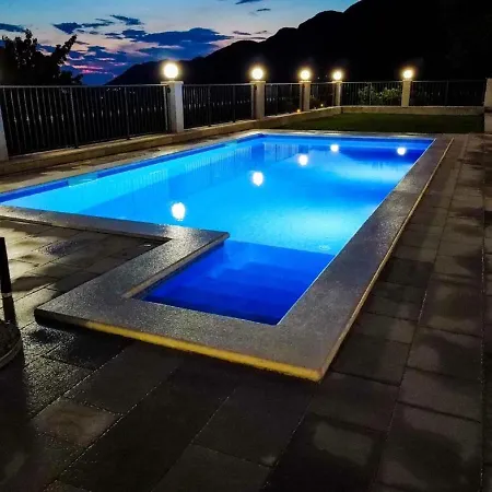Luxurious In Gruda With Pool Nartice