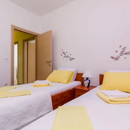 Luxurious In Gruda With Pool Villa *