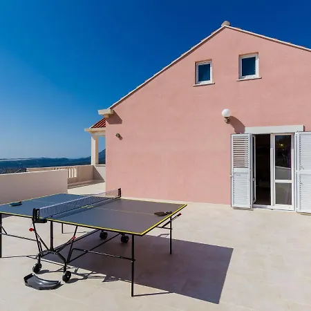 Luxurious In Gruda With Pool Nartice